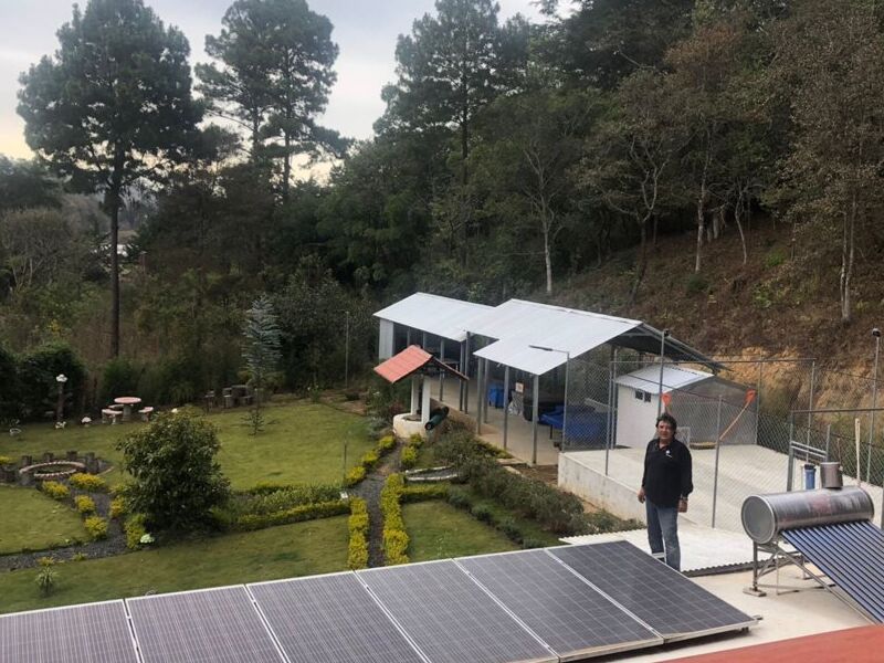 Instalación de Sistema Solar Salamá