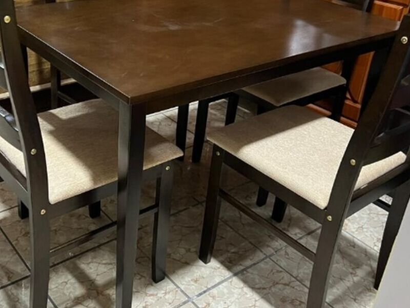 juego de comedor pequeño