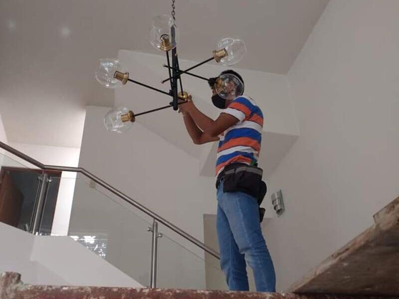 Instalación de Lámpara Guatemala