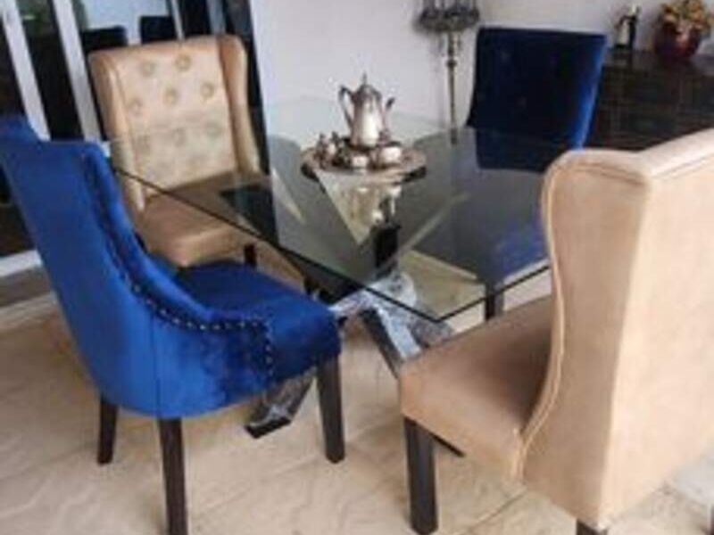 Amueblado de comedor para 4 personas 