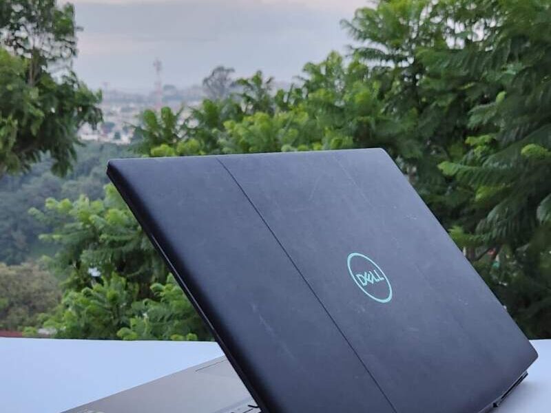 DELL  Intel i5-10Th Generación
