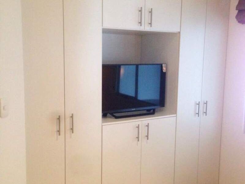 Mueble para TV con Closet Guatemala