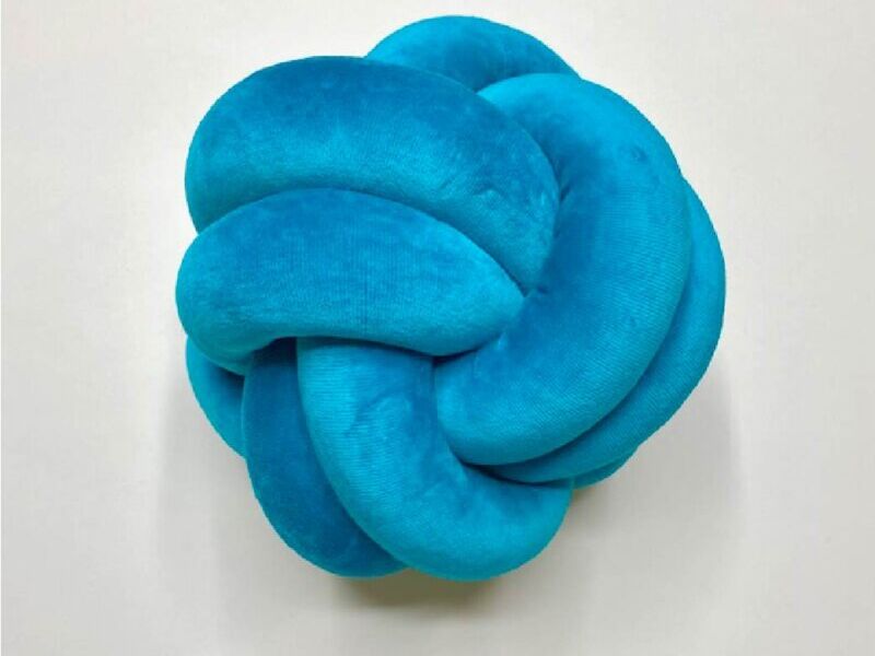KNOT PILLOWS celeste