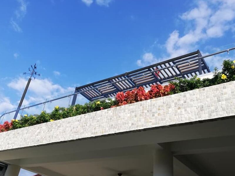 Jardín de Aves y Mariposas