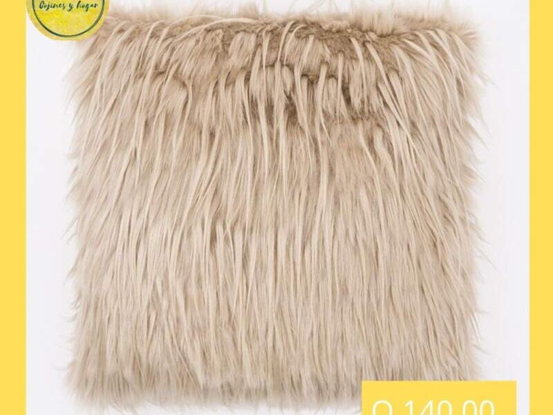 Cojin afelpado beige
