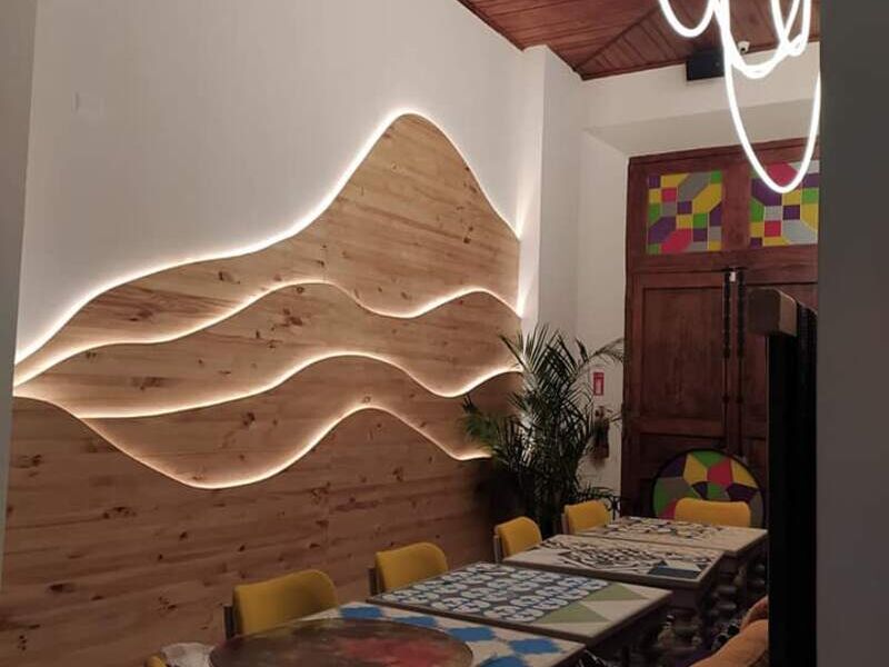 Pared de Madera con Diseño Guatemala